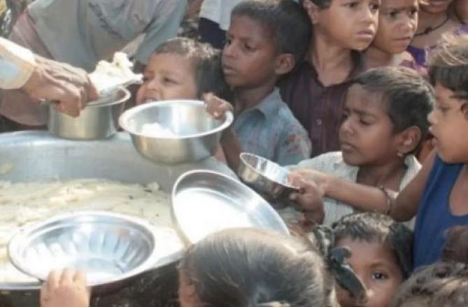 India`s position in the world hunger table is alarming.Photo:INN