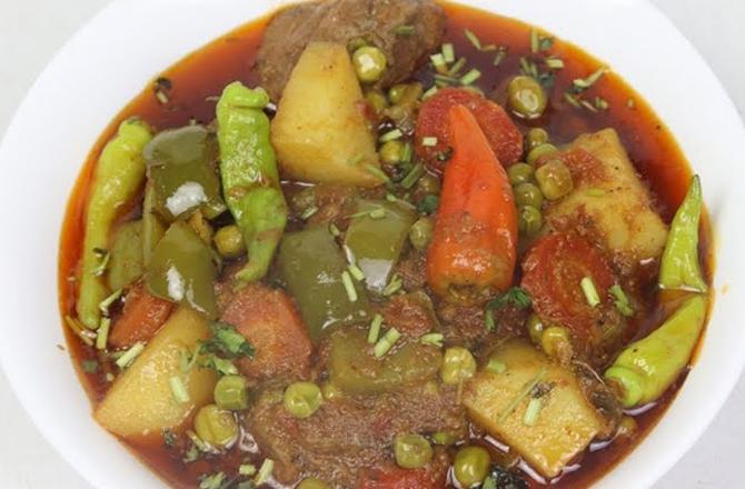 Mix Sabzi Gosht. Photo: INN