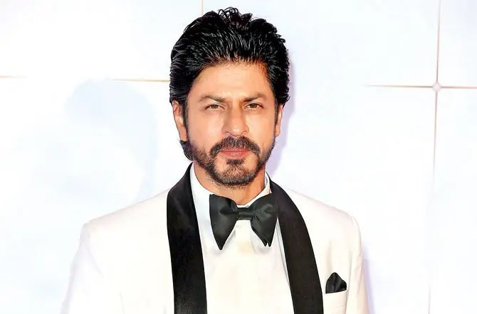 شاہ رخ خان: شاہ رخ خان کو بالی ووڈ کا &rsquo;&rsquo;آخری سپر اسٹار&lsquo;&lsquo; کہا جاتا ہے۔ اب تک کسی بھی اداکار نے اتنی شہرت نہیں حاصل کی ہے جتنی شاہ رخ خان نے کی ہے۔&nbsp;