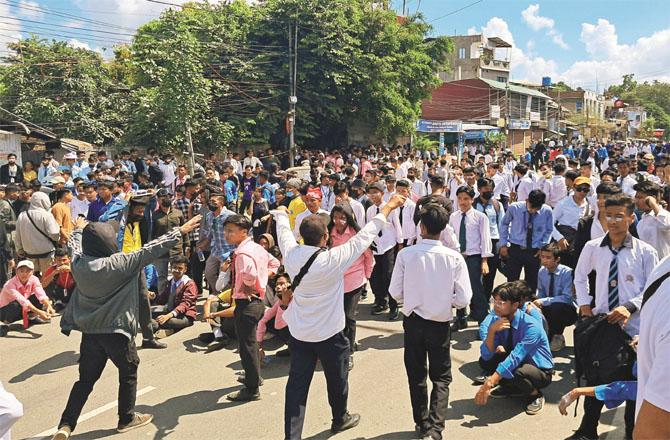 منی پور : تازہ تشدد کے بعد کرفیو دوبارہ نافذ ، افسپا میں توسیع  