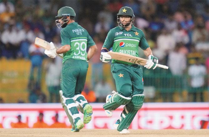 The opening batsmen of the Pakistan team will have to bat well. (Photo: PTI)