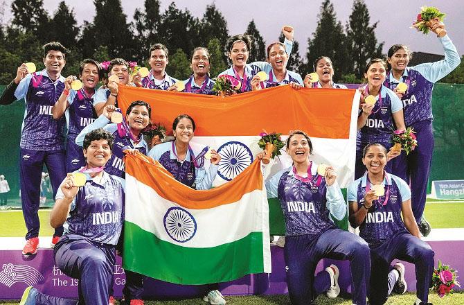 The women`s cricket team won the Asian gold medal. Photo: INN