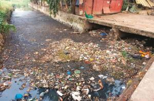 بھیونڈی: میونسپل کارپوریشن نےنالوں کی صفائی کیلئے ۲؍ کروڑ۲۲؍لاکھ روپےکاٹھیکہ دیا