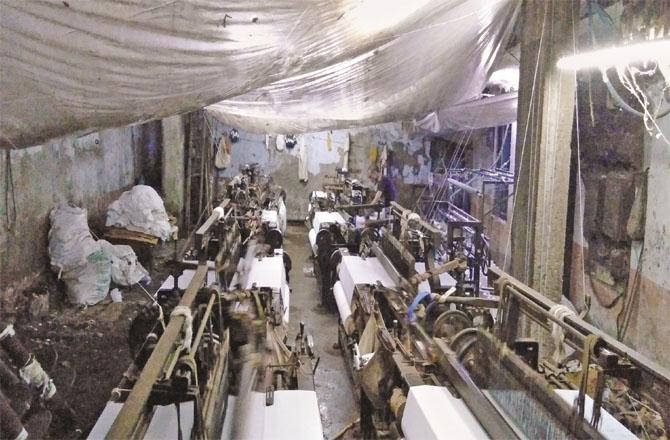 A view of the power loom workshop at Bhiwandi. Photo: Inquilab