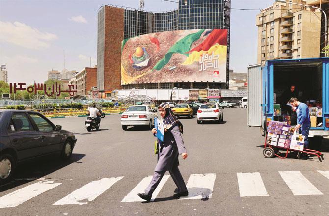 The threat of war is in place, but the streets of Tehran have seen massive demonstrations in support of Palestine. Photo: Agency