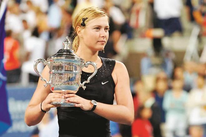 Maria Sharapova with the Cup in a 2006 photo. Photo: INN