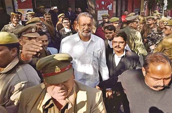 An old photo of Mukhtar Ansari in police custody