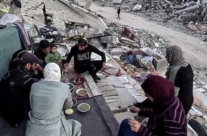 A family during Iftar in Gaza. Photo: X