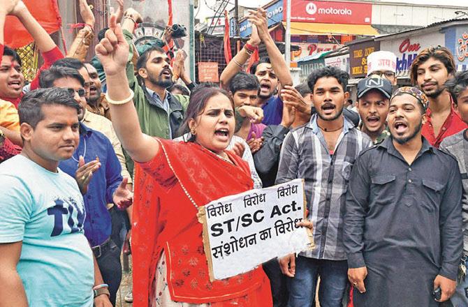 The SCST issue has been politicized for a long time in the country, so the government and the court should try to find a suitable solution in this regard as soon as possible. Photo: INN