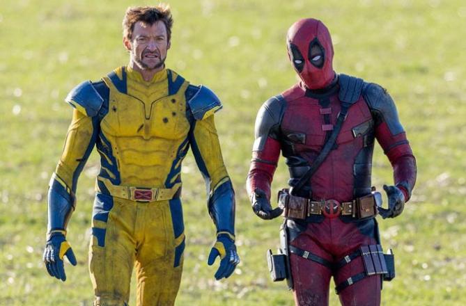 Ryan Reynolds and Hugh Jackman in a scene from the movie. Photo: INN