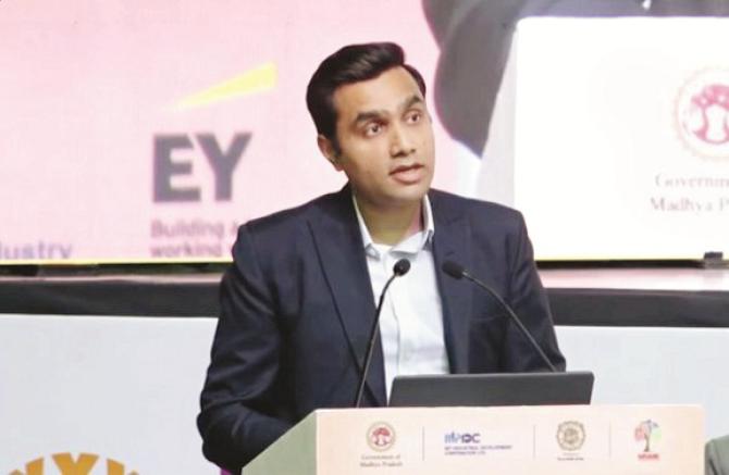Karan Adani addressing the conference. Photo: INN