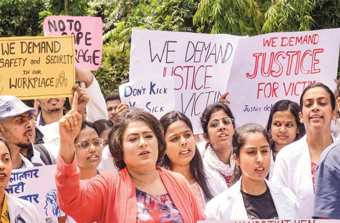 There is a nationwide protest against what happened to the woman doctor in Kolkata.