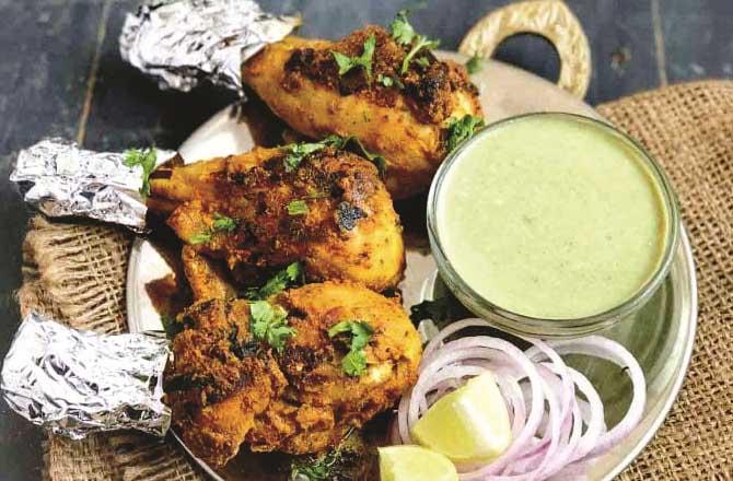 Tangdi Kabab Aur Pudine Ki Chatni. Photo: INN
