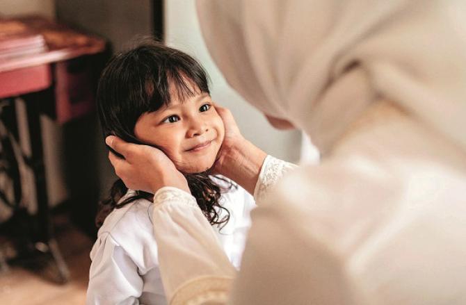 It is very important to raise children in a respectful and loving environment. Photo: INN