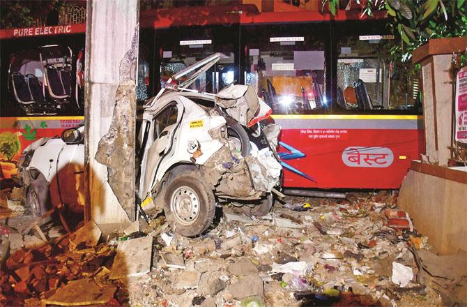 The scene after the Kurla bus accident.Photo: INN