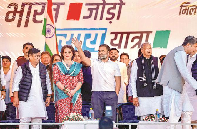 When Rahul Gandhi arrived in Rajasthan, there was a massive yatra reception. Photo: INN