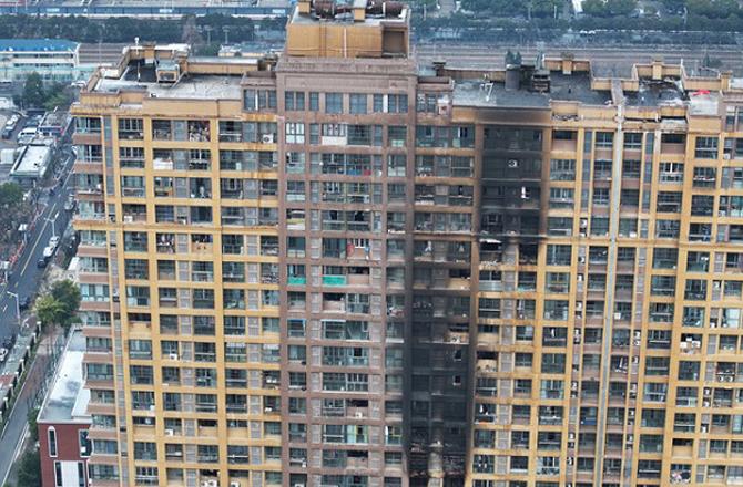 The building in Nanjing where there was a fire. Image: X