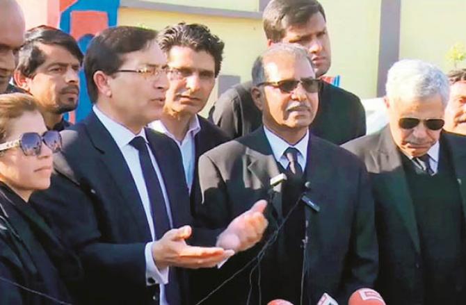 Barrister Gohar Ali Khan talking to the media along with other leaders. Photo: INN
