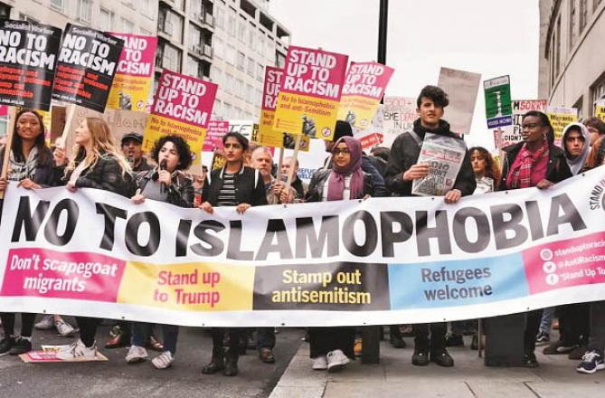 There are frequent protests and demonstrations against Islamophobia in Britain. Photo: INN