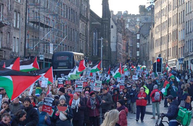 Pro-Palestinian protests on the streets of London. Photo: X