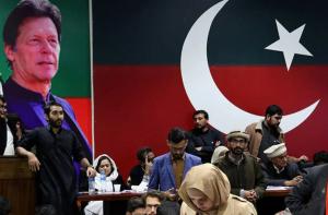 پاکستان: سابق وزیراعظم عمران خان کی پارٹی ۱۵؍دنوں میں تنظیمی انتخابات کرائے گی