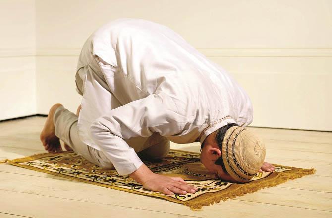 For a Muslim, gratitude is the source of life and avoiding it is a prelude to loss and destruction. Photo: INN