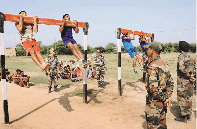 Youngsters who wish to be a part of the army can join the Air Force as an Agniveer. Photo: INN