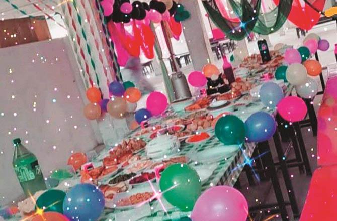 Now a birthday seems incomplete without a cake. Not only this, the "birthday table" is also decorated with various dishes. Photo: INN