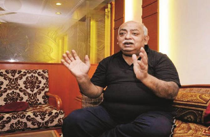 Munawwar Rana is no longer among us, but his voice, the voice of the people, will continue to reverberate in the society for a long time. Photo: INN