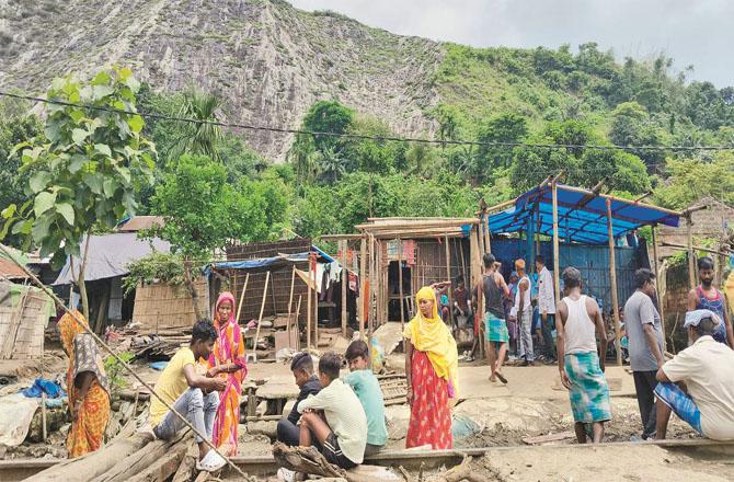 The Muslim residents of Shell Bhang village have been evicted. They are forced to live under the open sky. Photo: Scroll.com