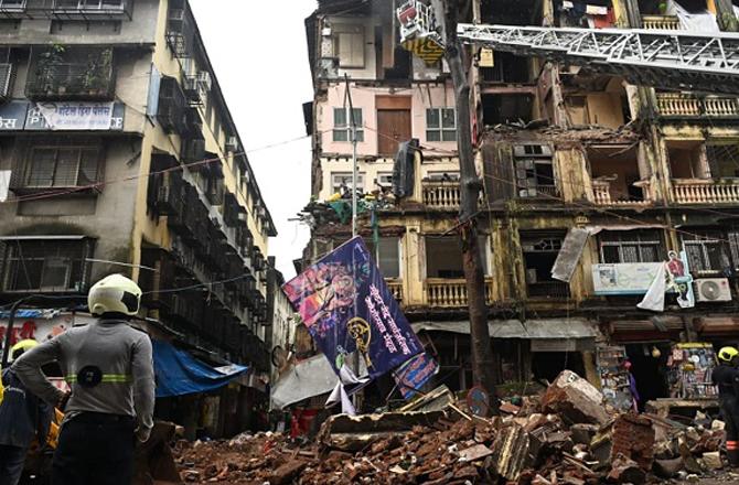 Relief work is in progress by the authorities. Photo: Revolution, Anurag Ahire