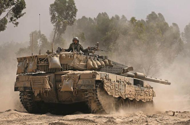 Israeli forces entered the residential areas of Khan Yunis with tanks on Monday. Photo: INN