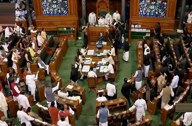 Proceeding in lok sabha. Photo: INN