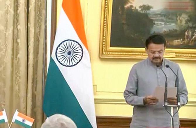Bhartruhari Mahtab taking oath as Protem Speaker. Photo: PTI