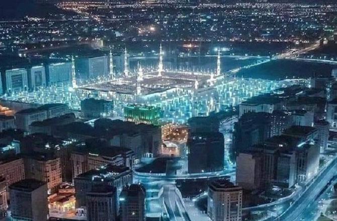 An illuminated view of Masjid Nabawi. Image: X