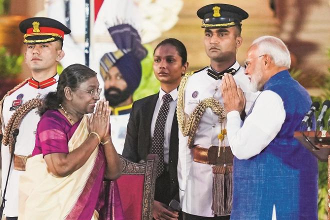 Prime Minister Narendra Modi and Droupadi Murmu. Photo: INN