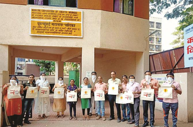 BMC Health Department workers conducting TB eradication campaign. Photo: INN