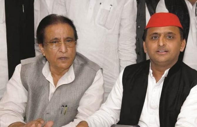 Samajwadi Party leaders Akhilesh Yadav and Azam Khan. Photo: INN