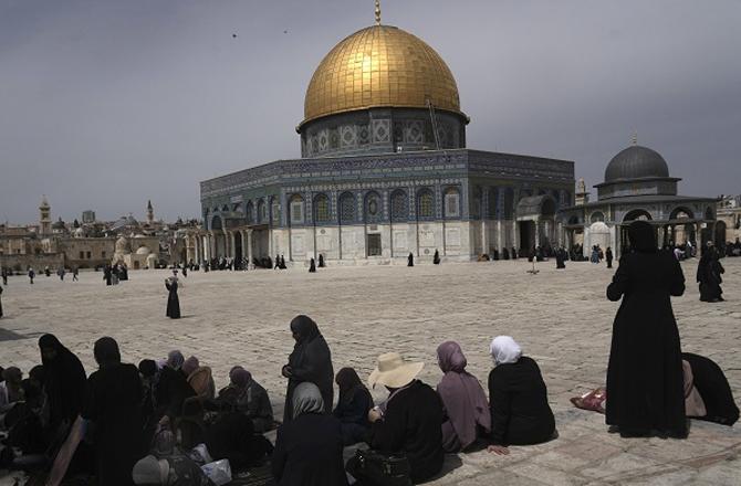 Women performing Friday prayers in the courtyard of Al-Aqsa Mosque. Photo: PTI