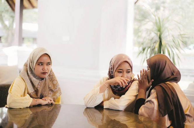Backbiting and backbiting are prohibited even on normal days, and should be avoided especially during Ramadan. Photo: INN