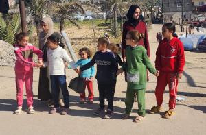 غزہ: بچوں کی مسکراہٹ لوٹانے کیلئے ’’منی سرکس‘‘ لگایا گیا