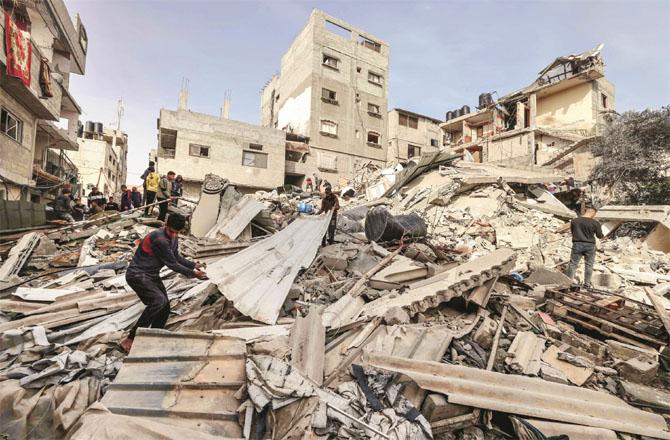 Buildings and houses in Gaza have been turned into piles of rubble due to Israeli bombardment