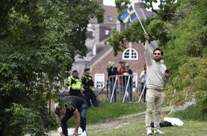 قرآن کا نسخہ نذر آتش کرنے والے عراقی شخص کی سویڈن سے ملک بدری، ناروے میں پناہ