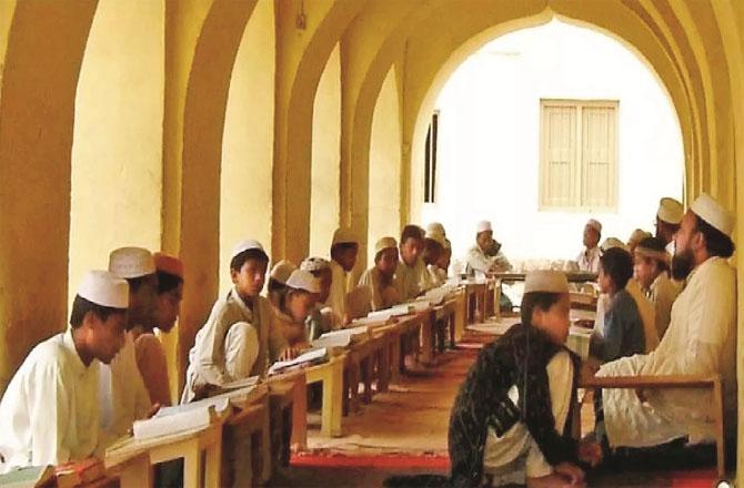 The legal problems faced by madrasas in UP are getting complicated and organizations are active to solve them.Photo: INN