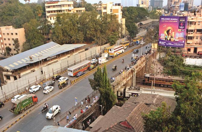 Old sign bridge which will be closed for traffic. Photo: Satij Shinde