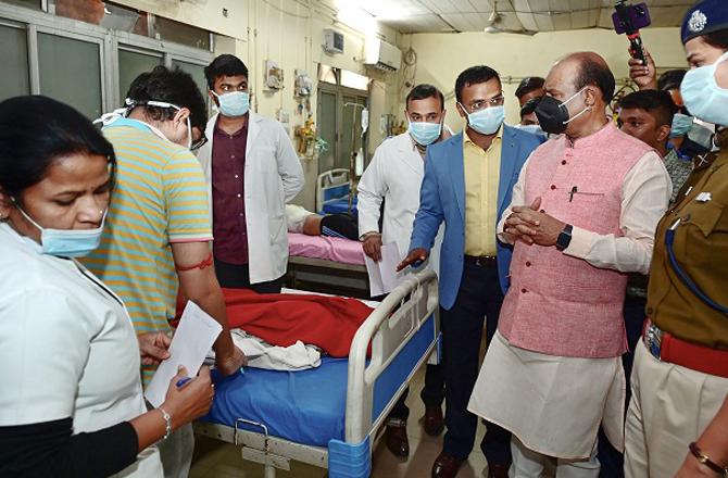 Om Birla visiting the injured. Photo: PTI
