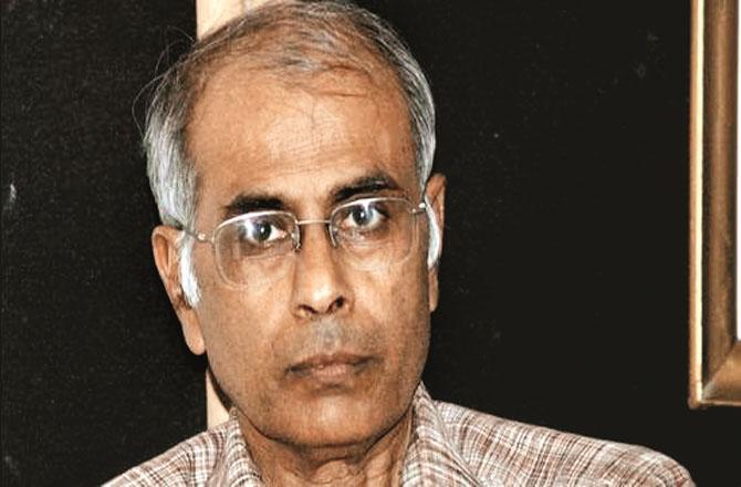 Renowned social activist Narendra Dabholkar