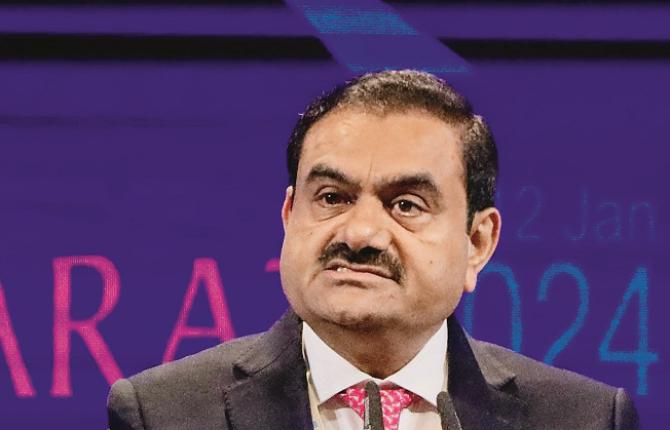 Gautam Adani is surrounded by problems. Photo: INN