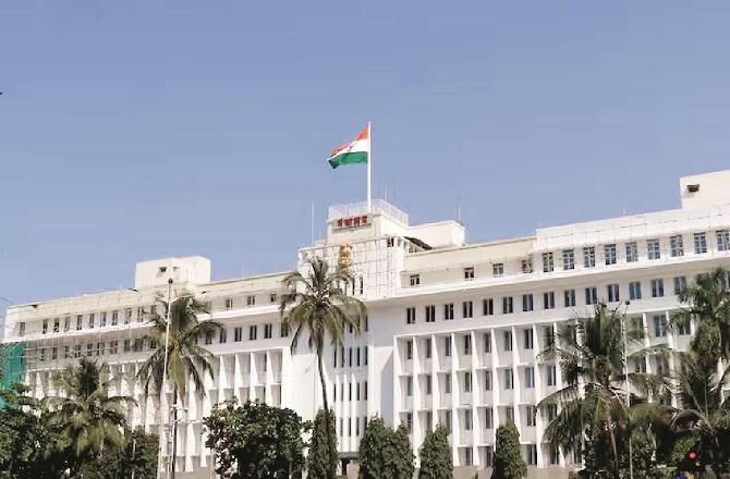 Working automatically in Mantralaya? Photo: INN