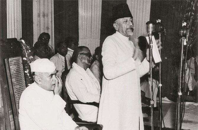 The flavor of rhetoric in writing and a coherent expression in speech are both mirrors of Maulana`s mood. Photo: INN